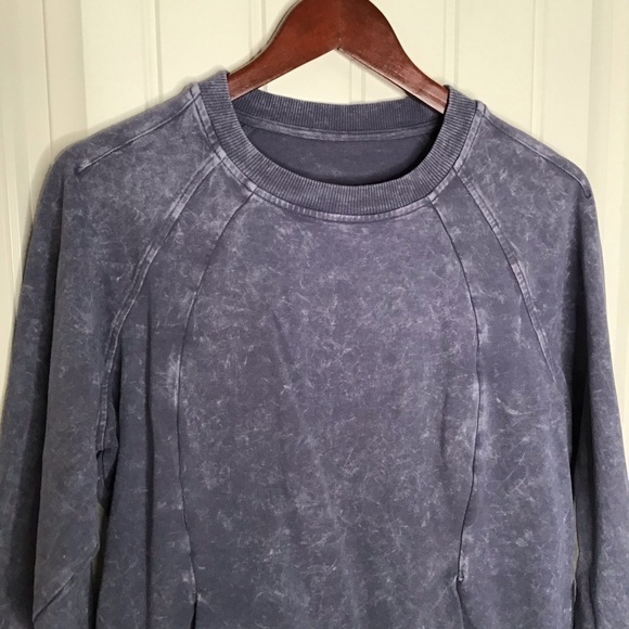 Lululemon Scuba Crew in Washed Purple Quartz. - Picture 3 of 10